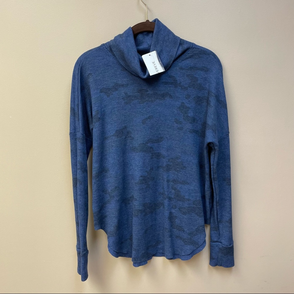 NWT Evereve Michael Stars Cowl neck blue camo long sleeve thermal Size XS